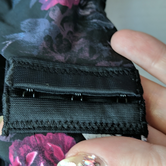 ✨NWT✨Final price Lightly Lined Full Coverage Balconette Bra-Black Skull/Roses - Picture 5 of 5